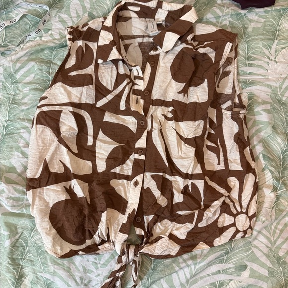 Joie - Brown and Cream patterned Sleeveless Button-Up tank-top - Picture 1 of 5